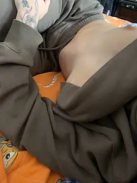 LexieB online show from 10.27.25