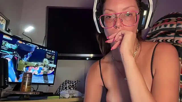 SpaceCowWhore online show from 09.12.25