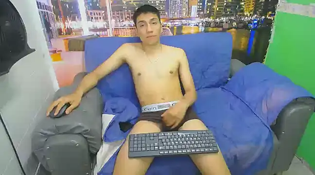 Snapshot of dario_ventura0 chatting on 03.21.25 dario ventura0 online show from 03.21.25