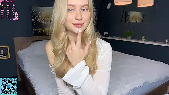 RadiantBliss online show from 11.01.25