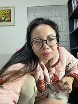 aa520uv online show from 12.21.25