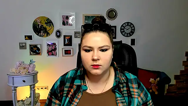 FlorenceAnderson online show from 03.22.25