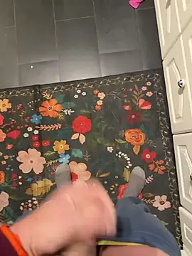 Snapshot of wassermann8484 chatting on 10.28.25 wassermann8484 online show from 10.28.25