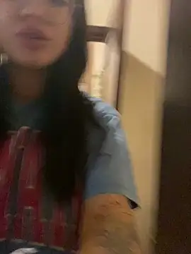 Karen Holmss online show from 03.13.25