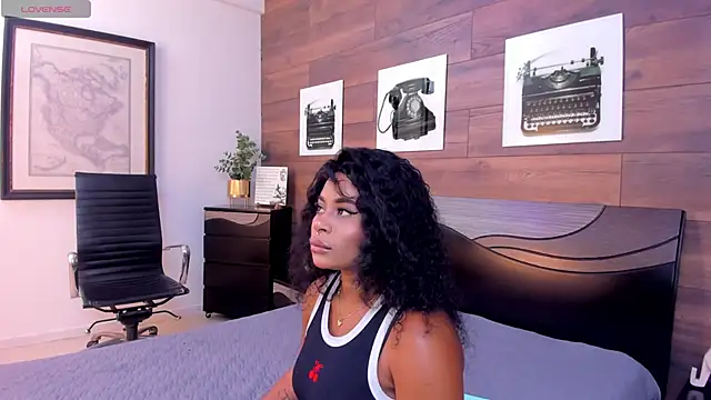 SammyDesire 10 online show from 02.18.26