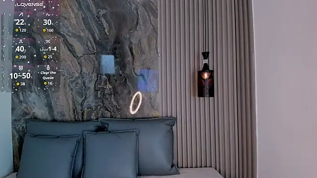 MiaScott5 online show from 09.14.25