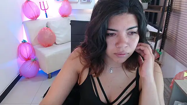 Snapshot of dangel_noir6 chatting on 10.27.25 dangel noir6 online show from 10.27.25