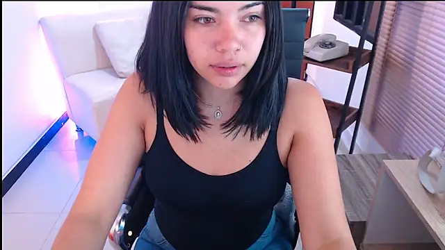 Snapshot of dangel_noir6 chatting on 12.04.25 dangel noir6 online show from 12.04.25