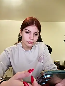 Snapshot of MeCherryy chatting on 04.03.26 MeCherryy online show from 04.03.26
