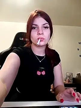 Snapshot of MeCherryy chatting on 04.22.26 MeCherryy online show from 04.22.26