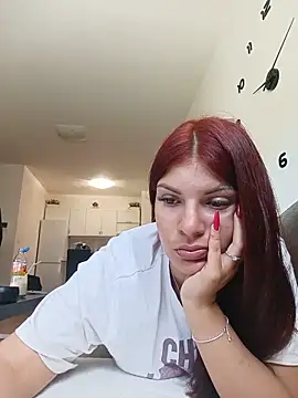 Snapshot of MeCherryy chatting on 06.17.26 MeCherryy online show from 06.17.26