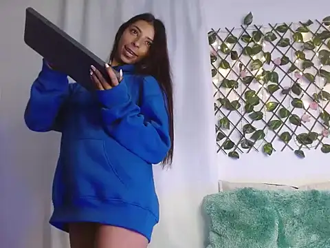 Jasmine Tookens online show from 03.22.25