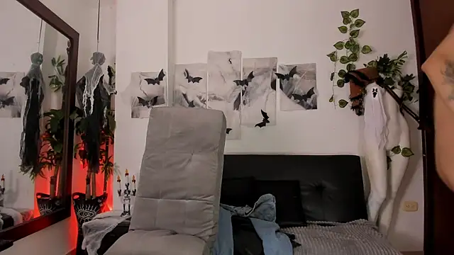 Giotrashy online show from 10.26.25