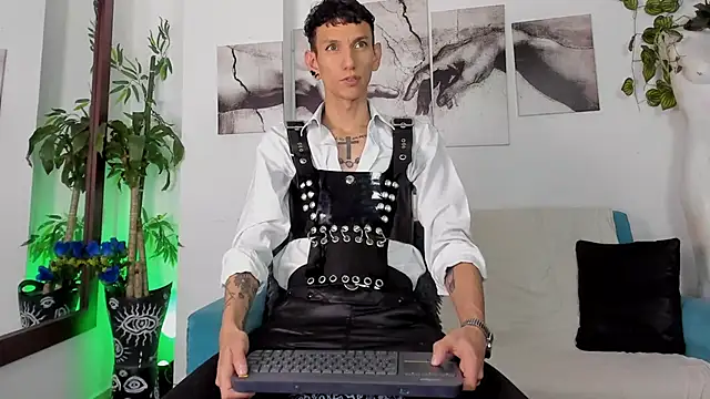 Snapshot of Giotrashy chatting on 02.10.26 Giotrashy online show from 02.10.26