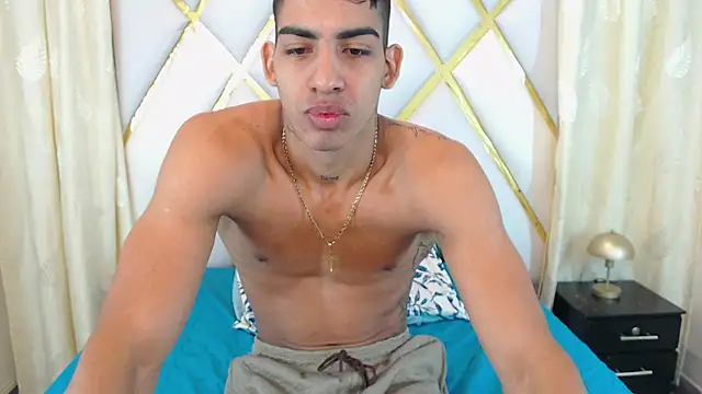 Snapshot of Liam_Wyat chatting on 11.22.25 Liam Wyat online show from 11.22.25