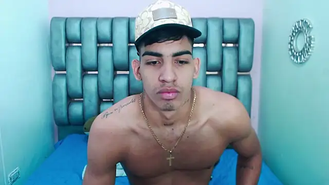 Snapshot of Liam_Wyat chatting on 12.01.25 Liam Wyat online show from 12.01.25