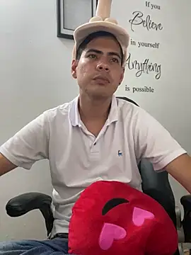 Snapshot of Haron-Hot chatting on 03.20.25 Haron-Hot online show from 03.20.25