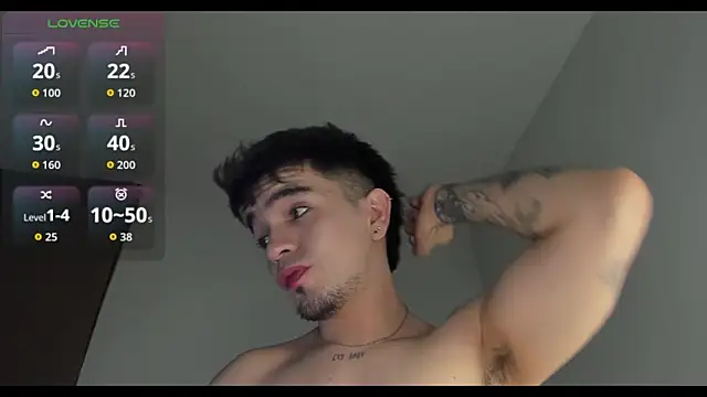 Snapshot of cmzo_ chatting on 09.27.25 cmzo  online show from 09.27.25