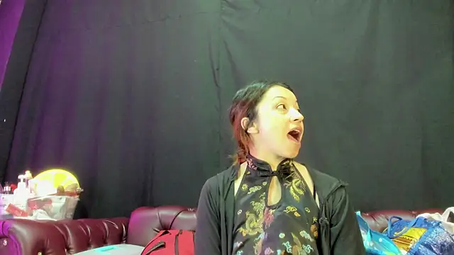 Snapshot of AngelinaBlanc_ chatting on 10.04.25 AngelinaBlanc  online show from 10.04.25
