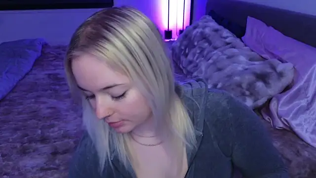 margot robbie7 online show from 03.02.26