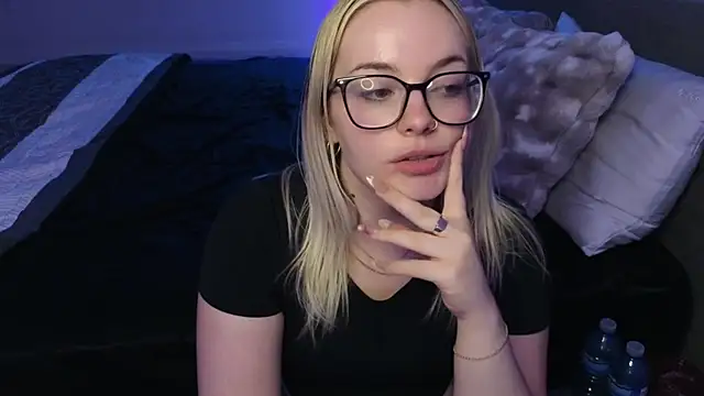 Snapshot of margot_robbie7 chatting on 07.22.26 margot robbie7 online show from 07.22.26