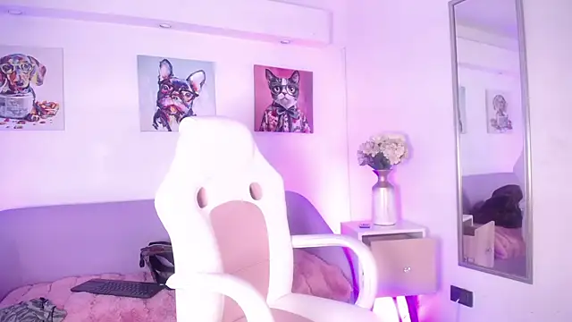 Snapshot of SamyJhomson chatting on 11.26.25 SamyJhomson online show from 11.26.25