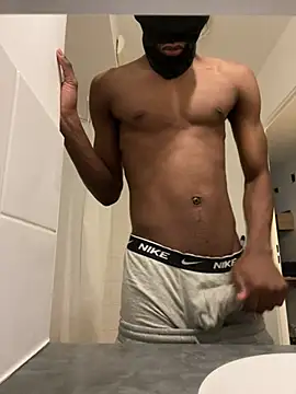 Snapshot of Renoirmonter chatting on 01.16.26 Renoirmonter online show from 01.16.26