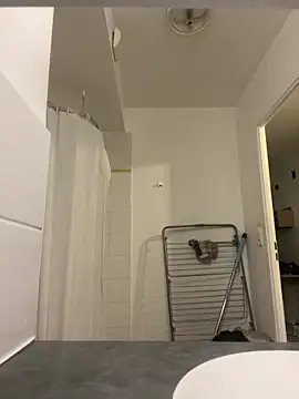 Snapshot of Renoirmonter chatting on 01.18.26 Renoirmonter online show from 01.18.26