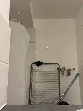 Snapshot of Renoirmonter chatting on 03.03.26 Renoirmonter online show from 03.03.26