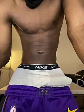 Snapshot of Renoirmonter chatting on 03.05.26 Renoirmonter online show from 03.05.26