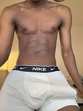 Snapshot of Renoirmonter chatting on 03.23.26 Renoirmonter online show from 03.23.26