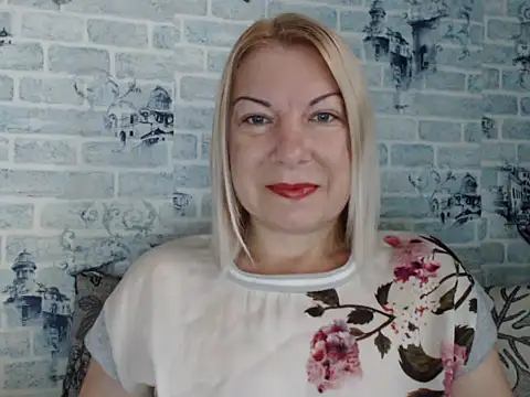 Lillia Ray online show from 09.19.25