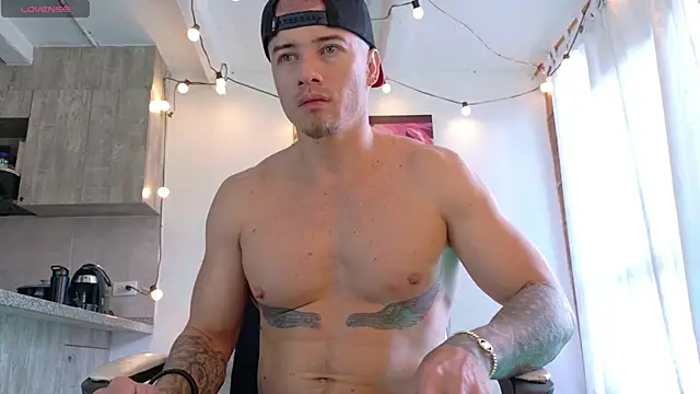 Ryannblue07 online show from 10.04.25