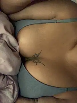 Snapshot of mariabootyyy chatting on 09.17.25 mariabootyyy online show from 09.17.25