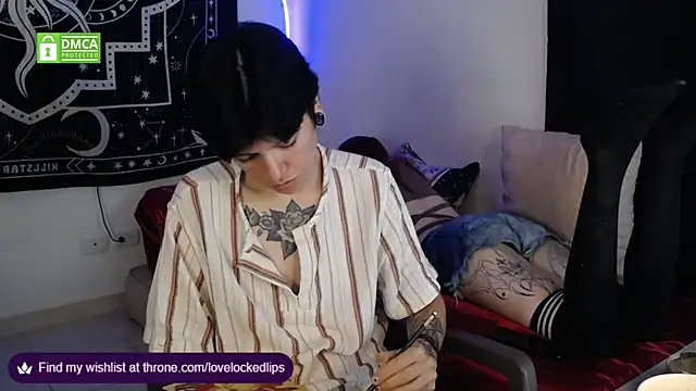 lovelockedlips online show from 09.29.25