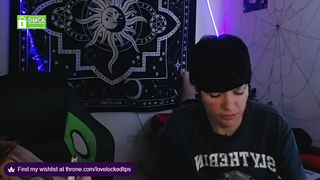 lovelockedlips online show from 10.12.25