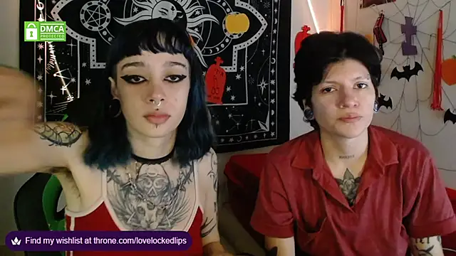 lovelockedlips online show from 10.28.25