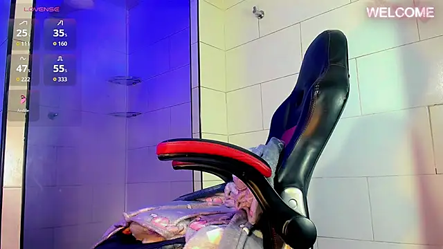 Dayana Dias online show from 10.30.25