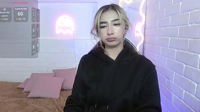 Malory tay1 online show from 10.26.25