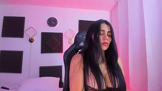 hannarusso online show from 12.01.25