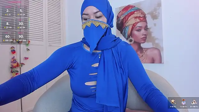 Snapshot of Layla_arabelle chatting on 09.14.25 Layla arabelle online show from 09.14.25