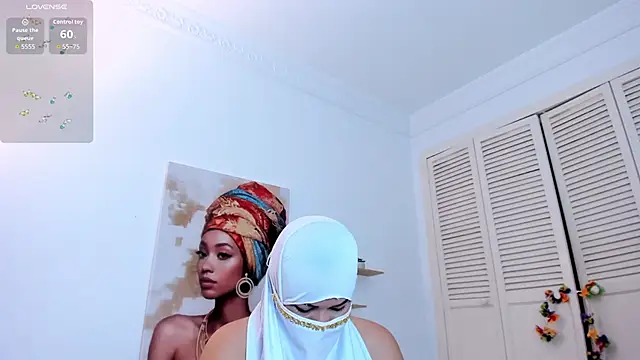 Layla arabelle online show from 11.08.25