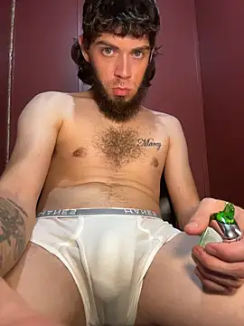 bwcizThrobbing online show from 11.18.25