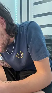 bwcizThrobbing online show from 01.11.26