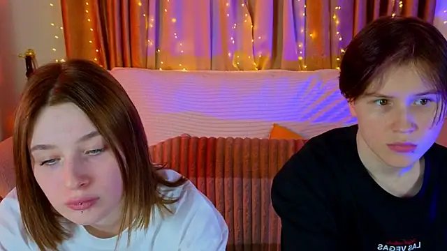 Snapshot of Tara_Lawson chatting on 12.19.25 Tara Lawson online show from 12.19.25