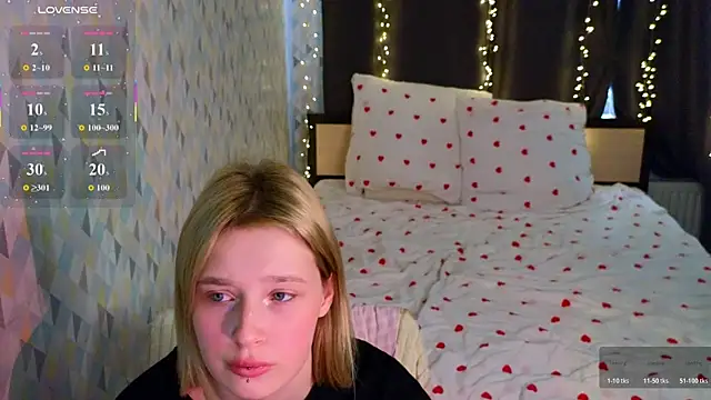 Snapshot of Tara_Lawson chatting on 04.10.26 Tara Lawson online show from 04.10.26