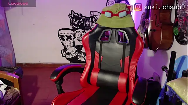 Sukychan  online show from 09.11.25