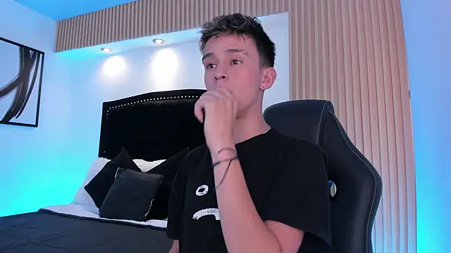 LiamWildx20 online show from 07.07.26