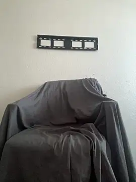 Snapshot of 9blk chatting on 03.27.26 9blk online show from 03.27.26