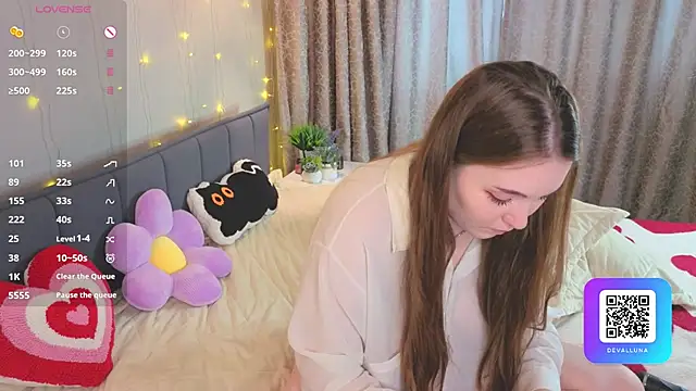 ConstanceHelms online show from 04.19.26